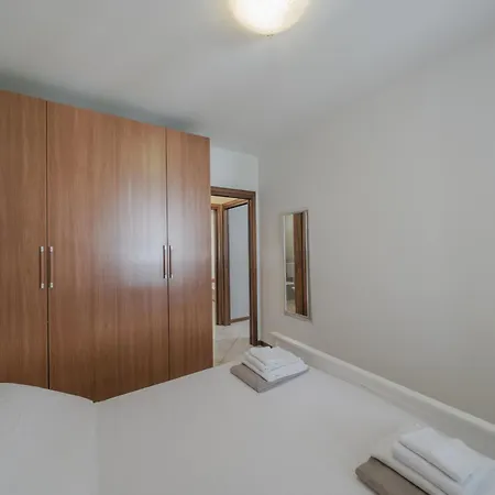 Apt24 - Trilocale A Pochi Passi Dal Lago Con Posto Auto Holiday home