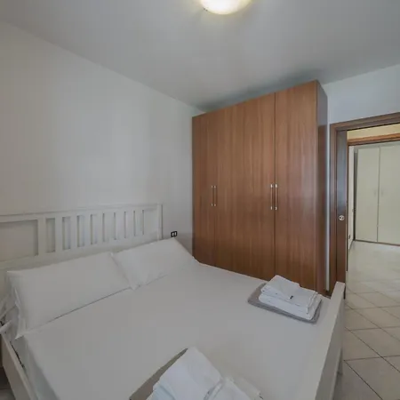 Holiday home Apt24 - Trilocale A Pochi Passi Dal Lago Con Posto Auto